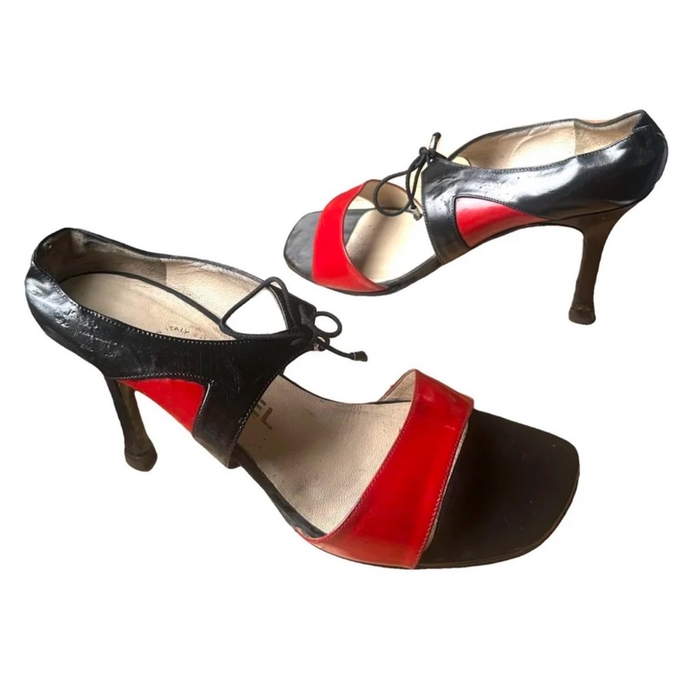 CHANEL red black op-art colorblock glossy patent leather heels/sandals/shoes 38
